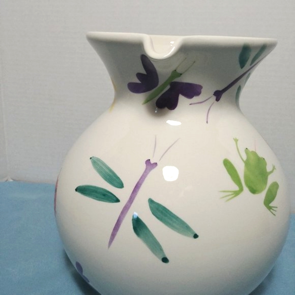 HUG BUG Large Ceramic Ball Pitcher RARE - Picture 9 of 11